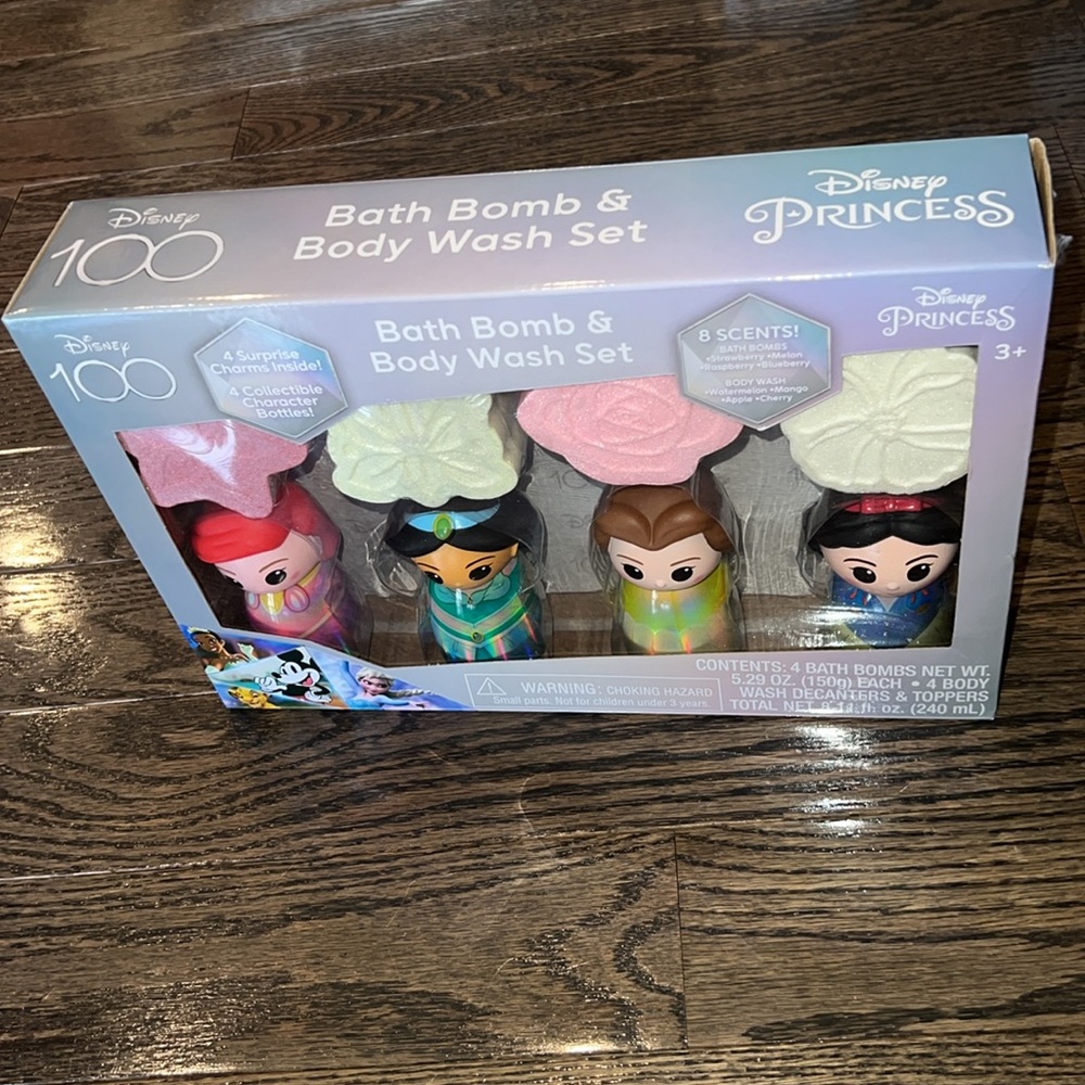 Squishmallow x Disney 100yr Bath Bomb & Body Wash Set w/Surprise Charms!